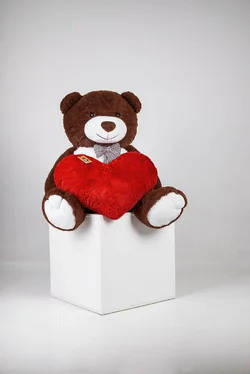 Большой плюшевый медведь с сердцем Yarokuz Джеральд 165 см Шоколадный